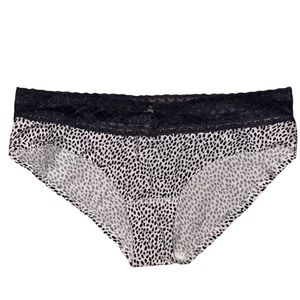 NWOT VICTORIA’S SECRET Cotton Hip Hugger Black Polka Dot Panties Large